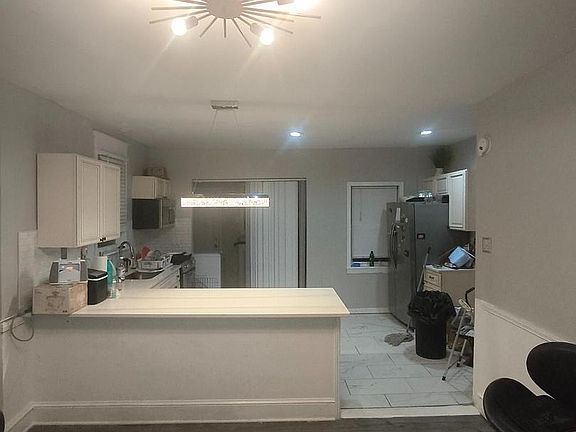 4th image of 530 Orchard Ave