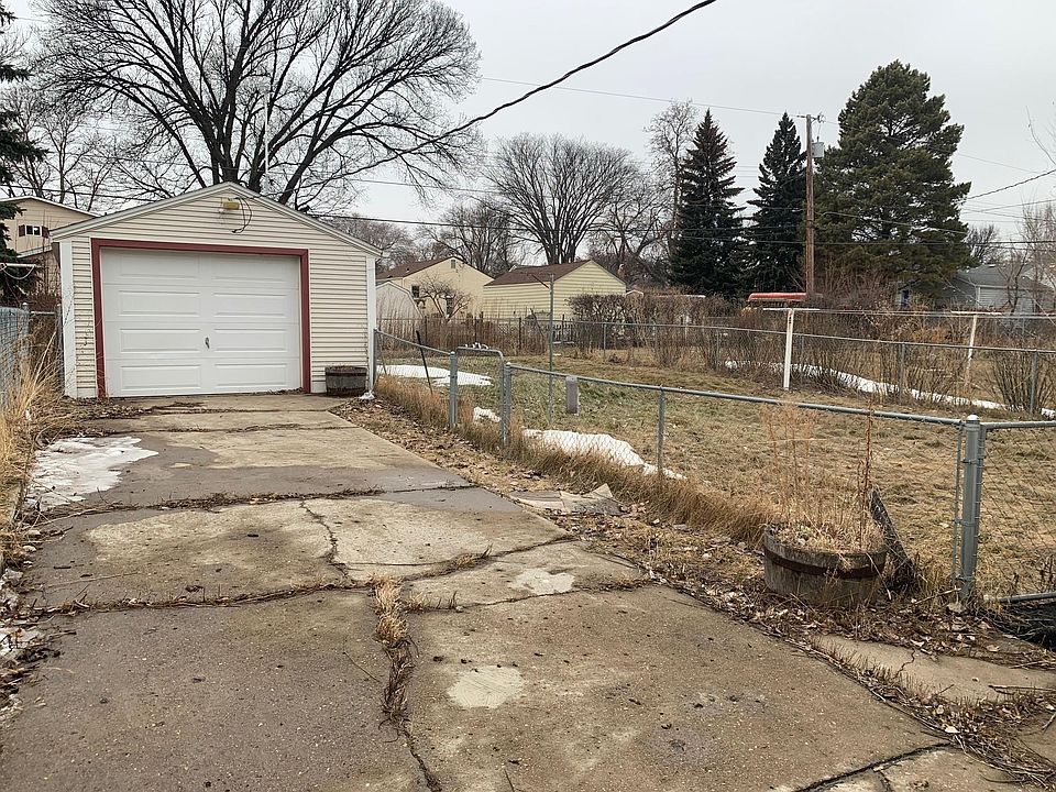 2nd image of 1012 N 16th St