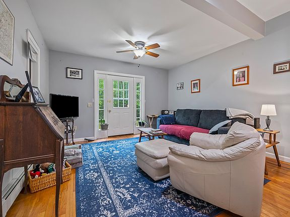 4th image of 100 Colonial Circle