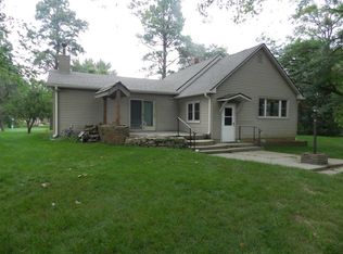 520 S 2nd St, Pierce, NE 68767