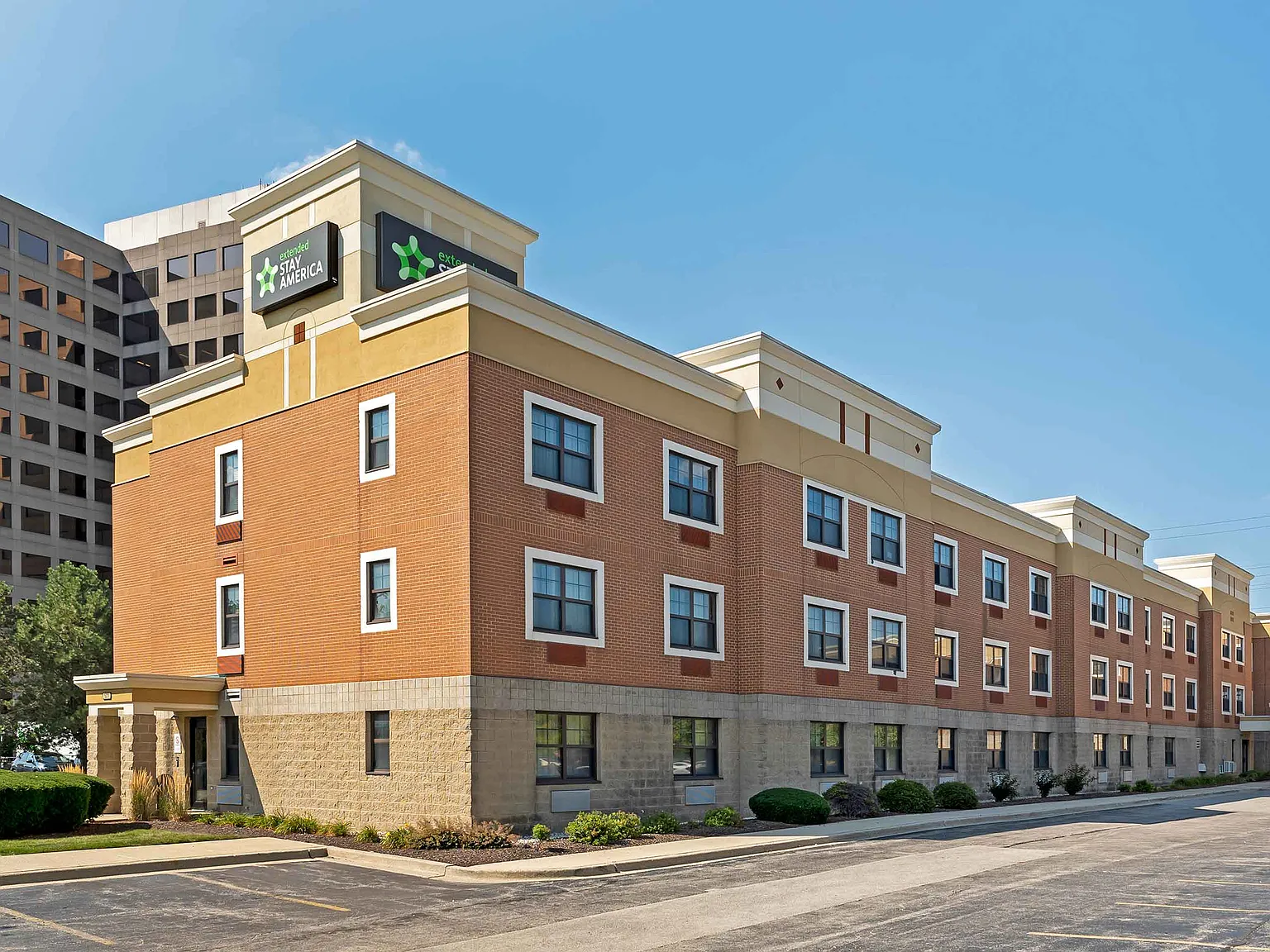 Chicago - Skokie — Photo 2