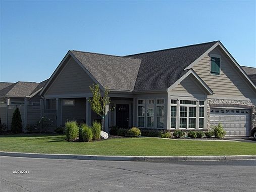 1st image of 2790 Canterbury Cir