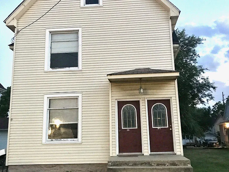 812 E Lincoln Hwy #2 — Photo 10