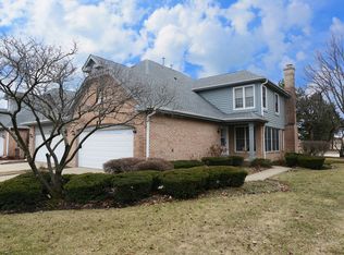 230 Benton Ln, Bloomingdale, IL 60108