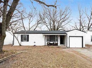 161 S Stewart Dr, Haysville, KS 67060