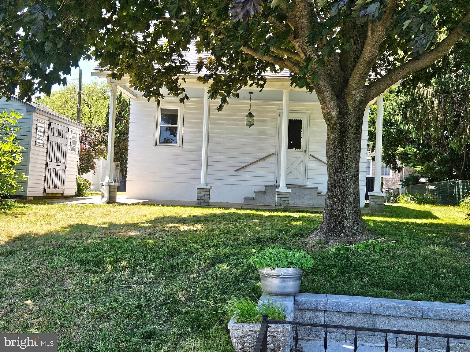 2 bed, 1.0 bath, 1012 sqft, $2,100 — Photo 3