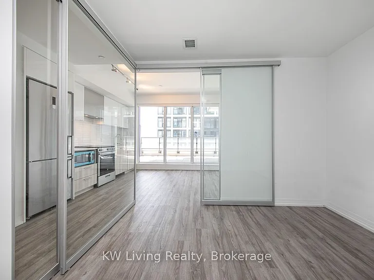 251 Jarvis St #921 — Photo 14