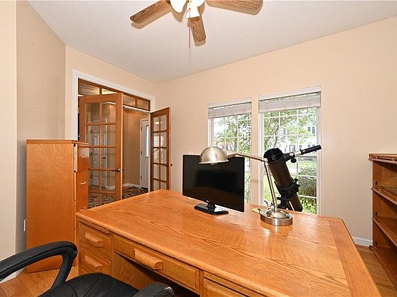 5th image of 8592 Lynhurst Dr