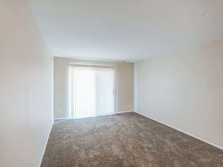 Ravine Woods Apartments — Photo 19