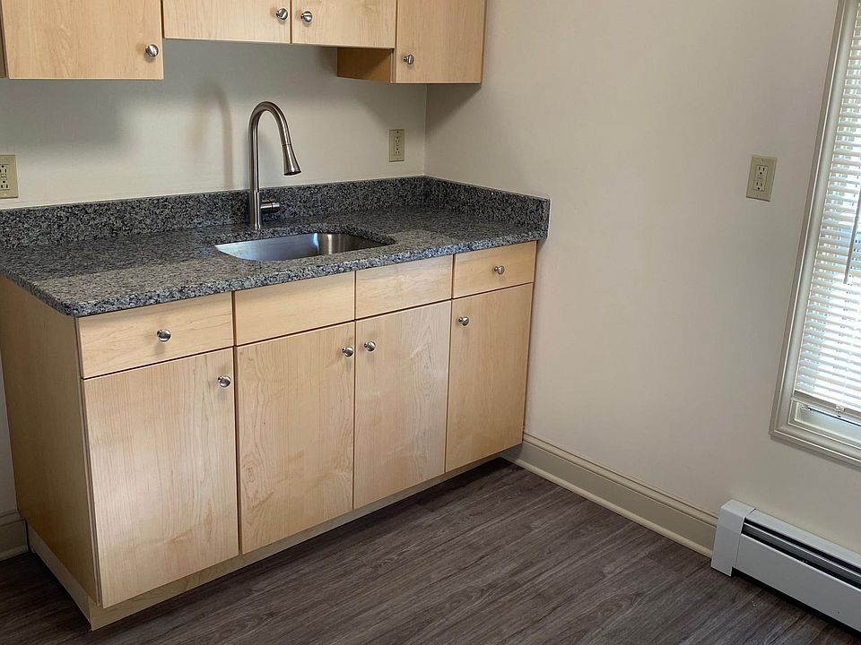 83 Fowler Ave, Middletown, CT 06457 Zillow