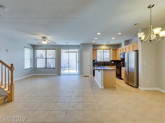 5th image of 2721 Aspen Club Ave