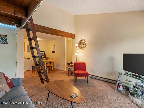 4th image of 355 W Deloney Ave APT B-4