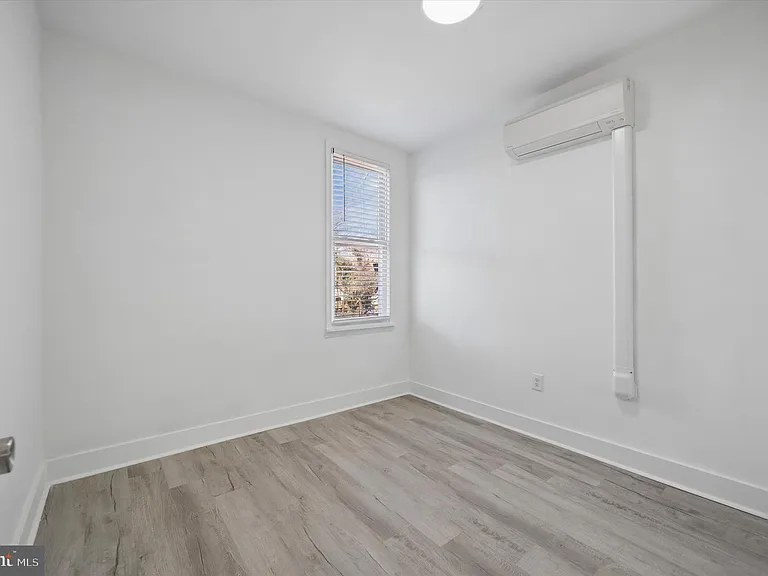 2522 N Opal St — Photo 7