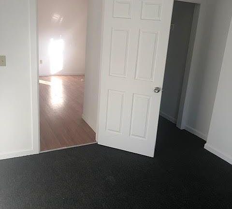 5th image of 201 N 9th St Floor 3