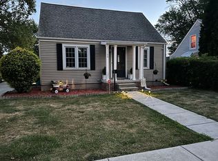 21708 Finlan St, Saint Clair Shores, MI 48080