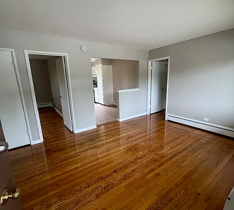 5th image of 4915 W Columbus Dr APT 2