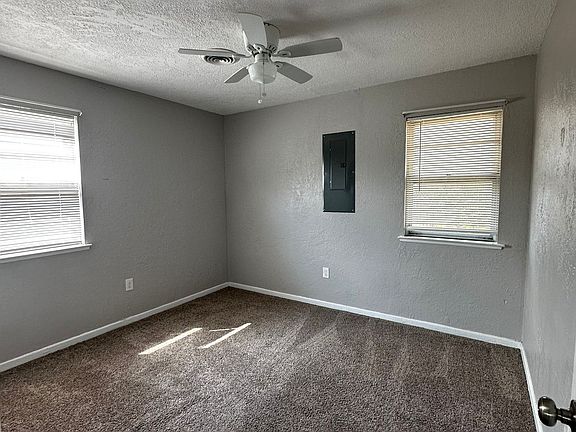 4th image of 1302 NW 53rd St