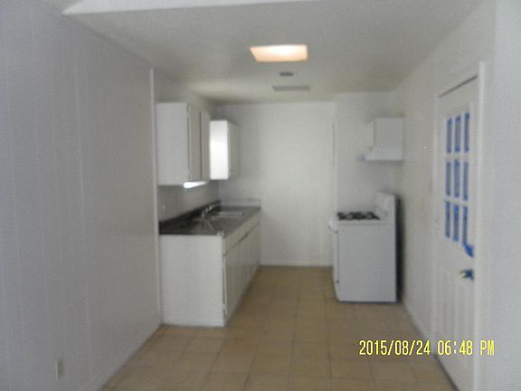 4th image of 6426 Sandy Oaks Dr