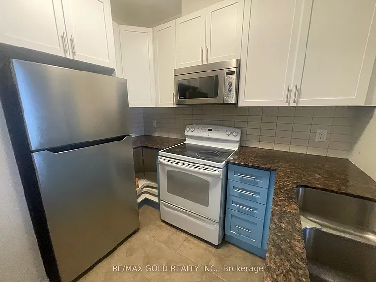 7325 Markham Rd #820 — Photo 7
