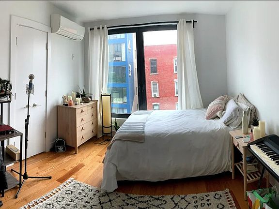 2nd image of 159 Meserole St #402