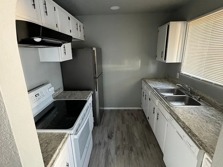 2930 Claude Dove Dr #2 — Photo 7