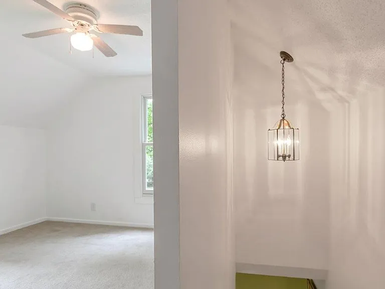 1800 Poyntz Ave — Photo 31