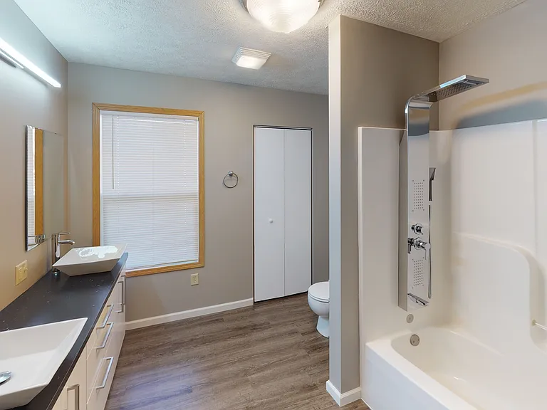 1610 Sauk Rd #1105 — Photo 4