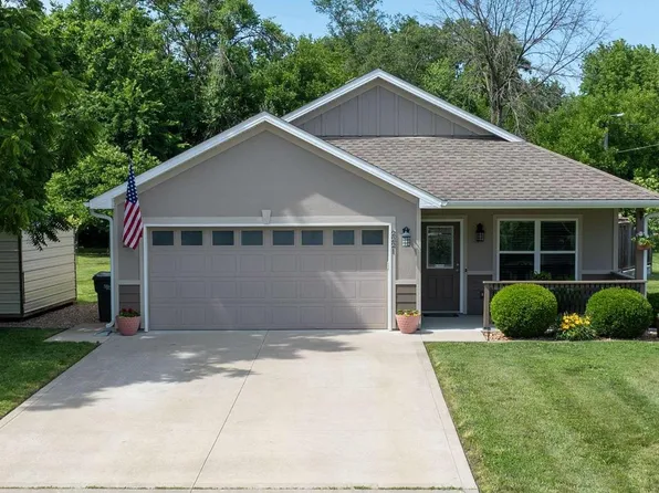 2221 E 12th St, Sedalia, MO 65301