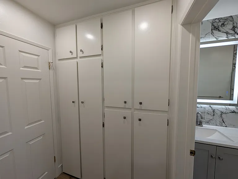 2610 S Bundy Dr #3 — Photo 9