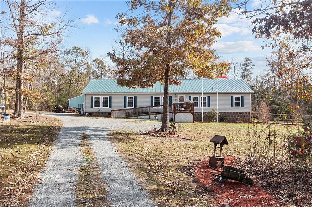 190 Brandon Kelsey Rd, Siler City, NC 27344 | Zillow