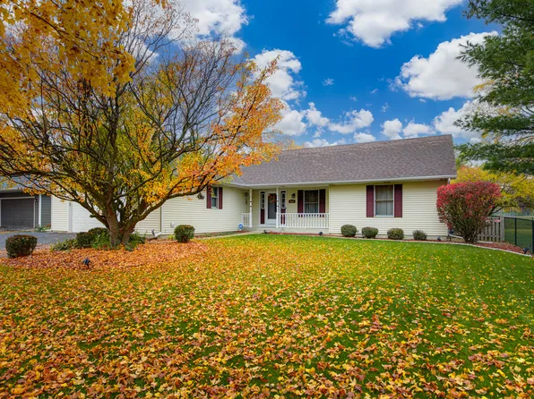 1600 Marikay Ave, Aurora, IL 60505