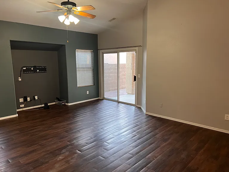 4322 E Milton Dr — Photo 7