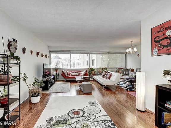 2nd image of 5500 Friendship Blvd APT N1928