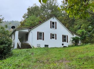 5376 Wolf Creek Rd, Narrows, VA 24124