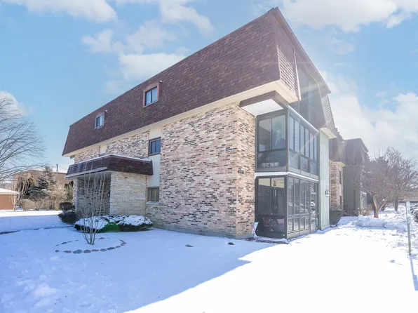 11137 East Rd APT C, Palos Hills, IL 60465