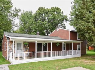 3972 Meadow Ln, Saint Joseph, MI 49085