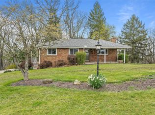 1179 Overlook Dr, Washington, PA 15301