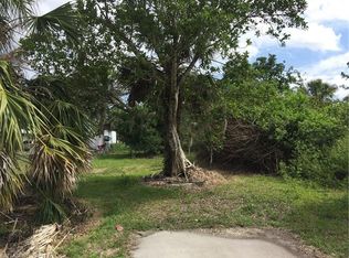 609 Doak Ave, Immokalee, FL 34142