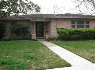 521 Chamberlain St, Corpus Christi, TX 78404