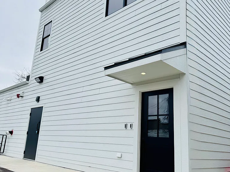 117 W Wisconsin Ave — Photo 23