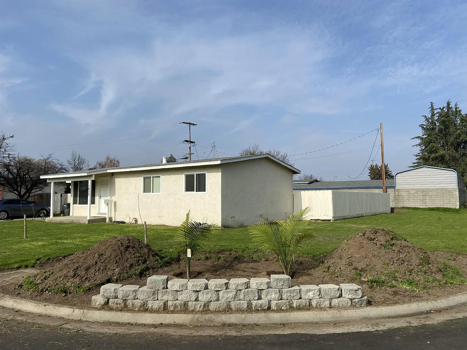 1409 Colin Ln photo 1