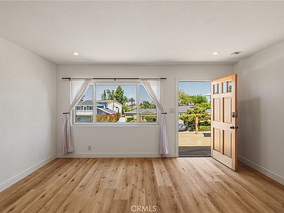 2nd image of 4068 Newton St