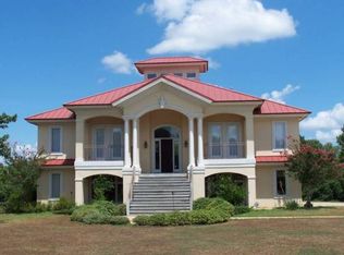 554 Point Harbor Dr, West Point, MS 39773