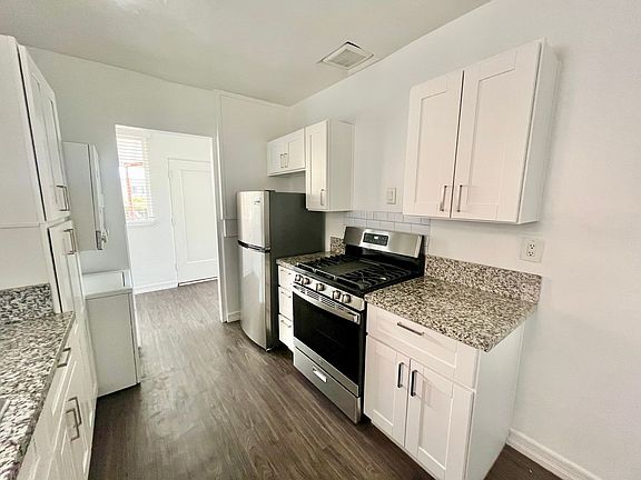 5th image of 4540-4546 56th St