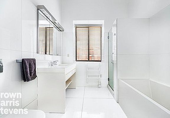 5th image of 19 Bond St APT 2B