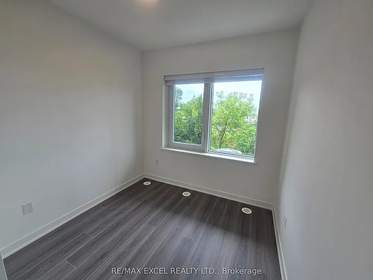 75 Curlew Dr #17 — Photo 8