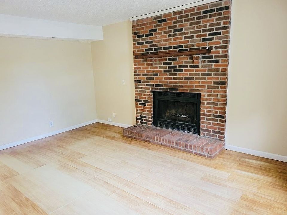 2nd image of 403 Williams Ave
