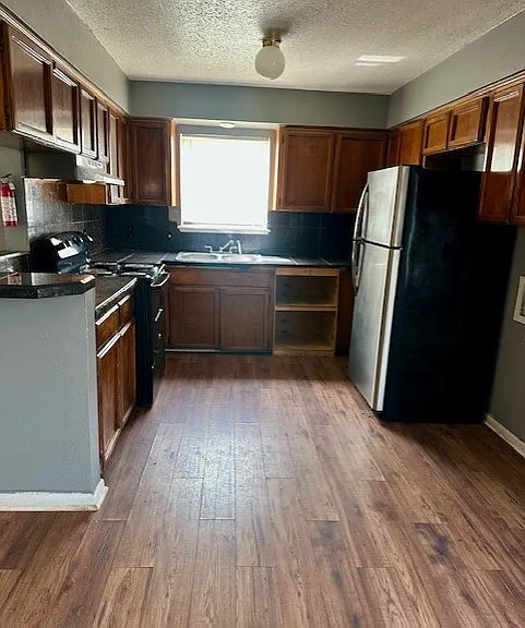 3625 Crestbrook Ct #2 — Photo 3