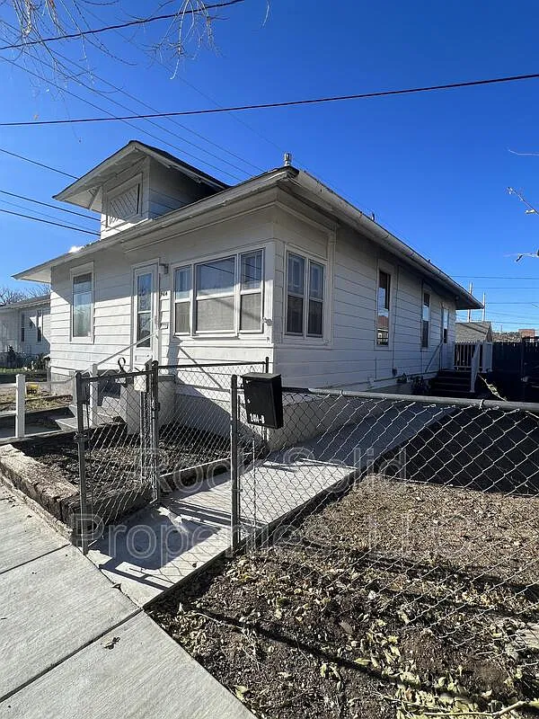 1 bed, 1.0 bath, 663 sqft, $795 — Photo 1