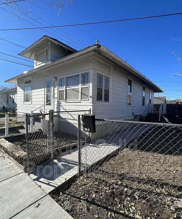 2414 Reed Ave #2